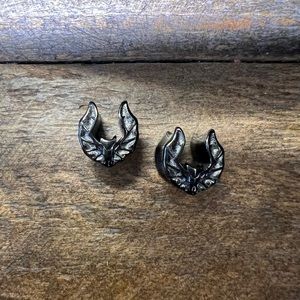 Bat spreaders gauges body jewelry